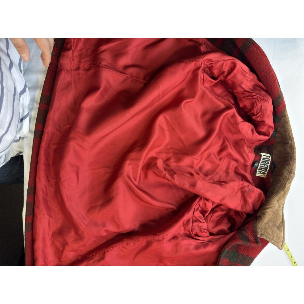 vtg‎ Forenza  Women's  4 Red plaid Wool Coat  80s/90s Wood Buttons Suede Collar - Picture 12 of 16